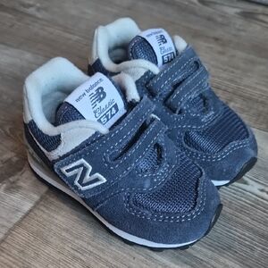 New Balance 574 Infant Classic Navy and White Sneakers C4